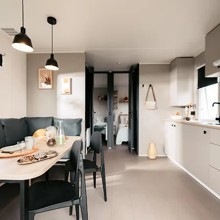Loggia Wood Vessem